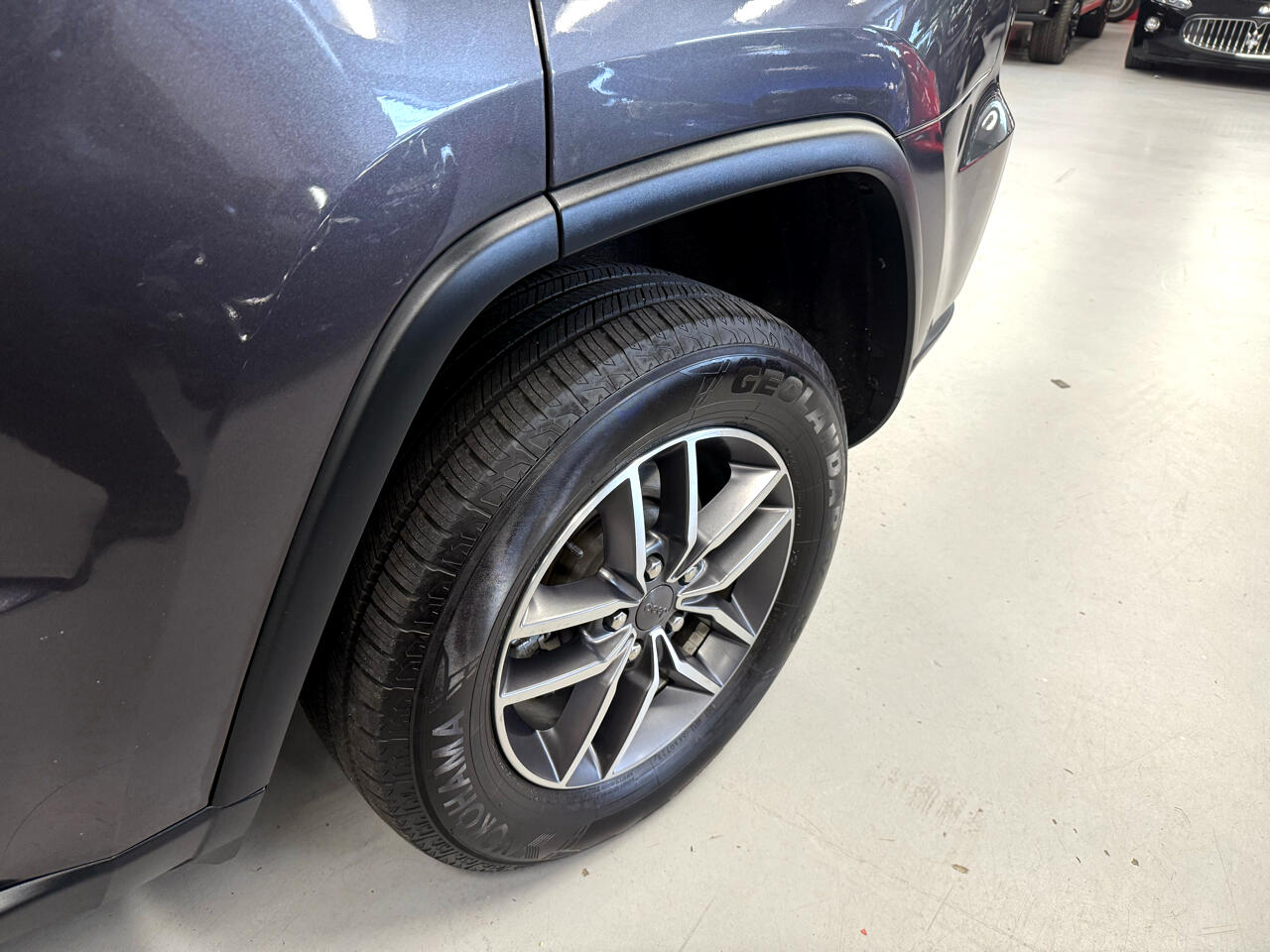 Vehicle image 17 of 59