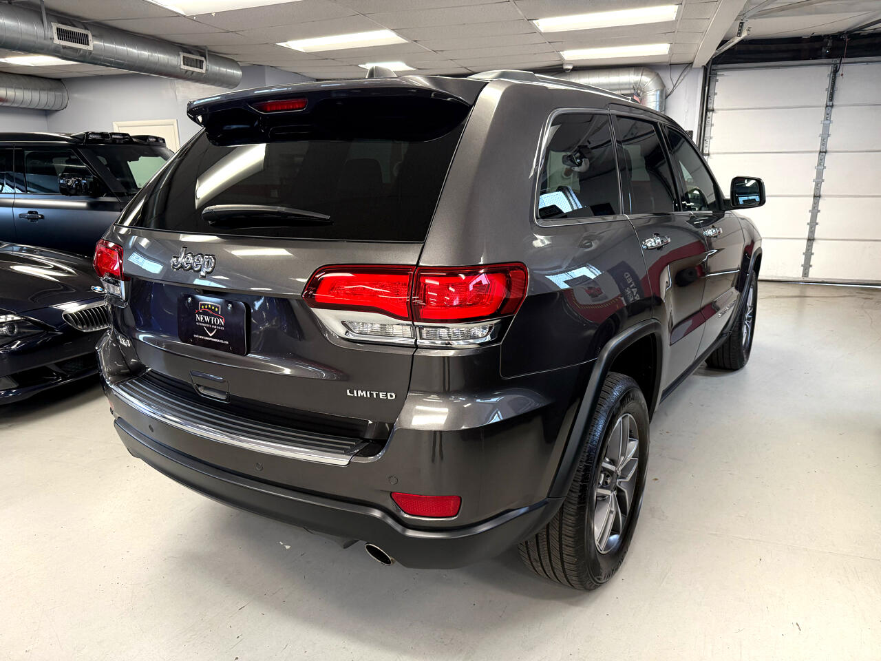 Vehicle image 5 of 59