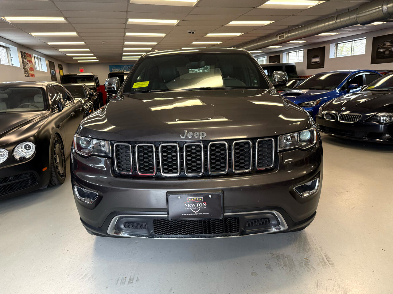 Vehicle image 9 of 59