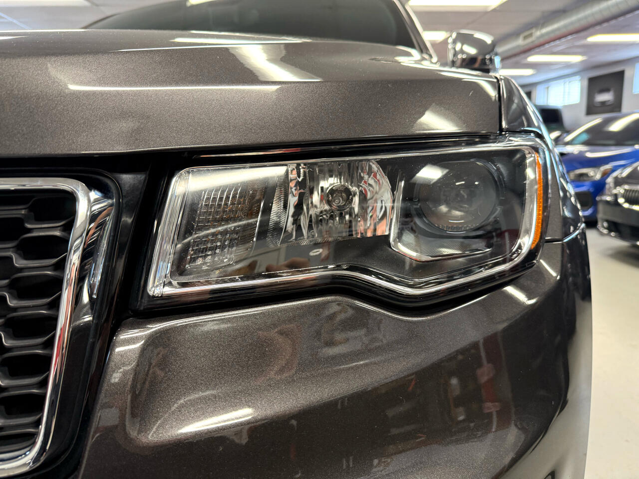 Vehicle image 20 of 59