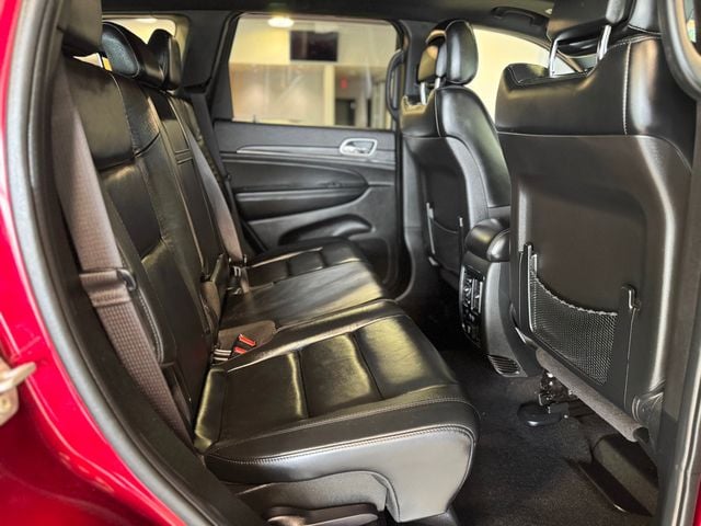 Vehicle image 18 of 37