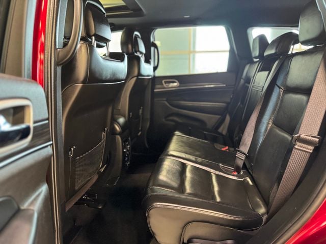 Vehicle image 17 of 37