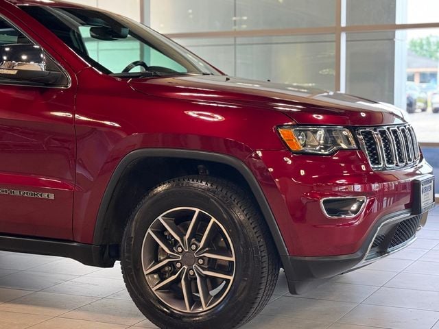 Vehicle image 6 of 37