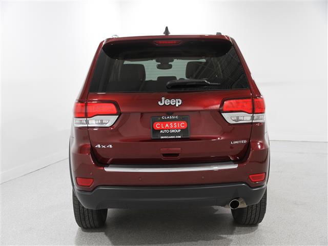 Vehicle image 4 of 25