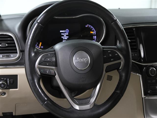 Vehicle image 8 of 25