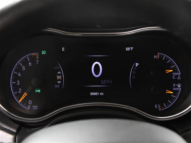 Vehicle image 9 of 25