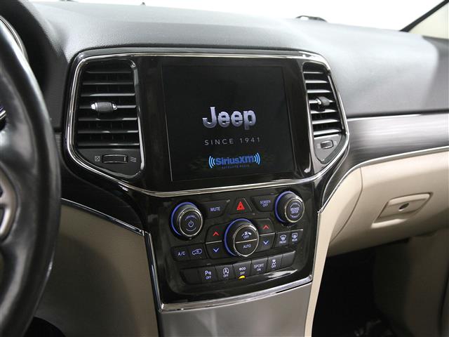 Vehicle image 10 of 25