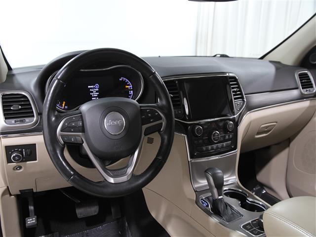 Vehicle image 7 of 25