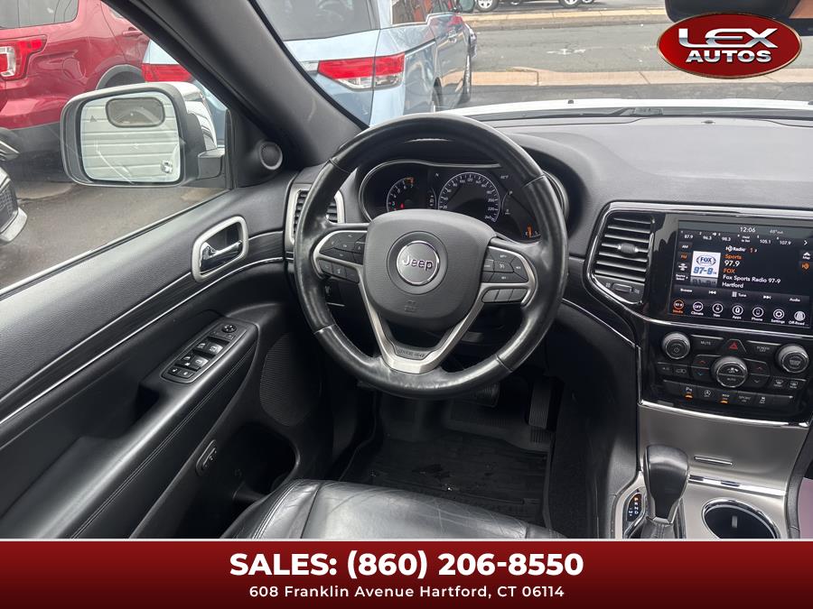 Vehicle image 42 of 49