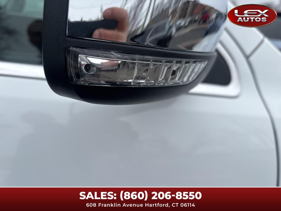 Vehicle image 12 of 49
