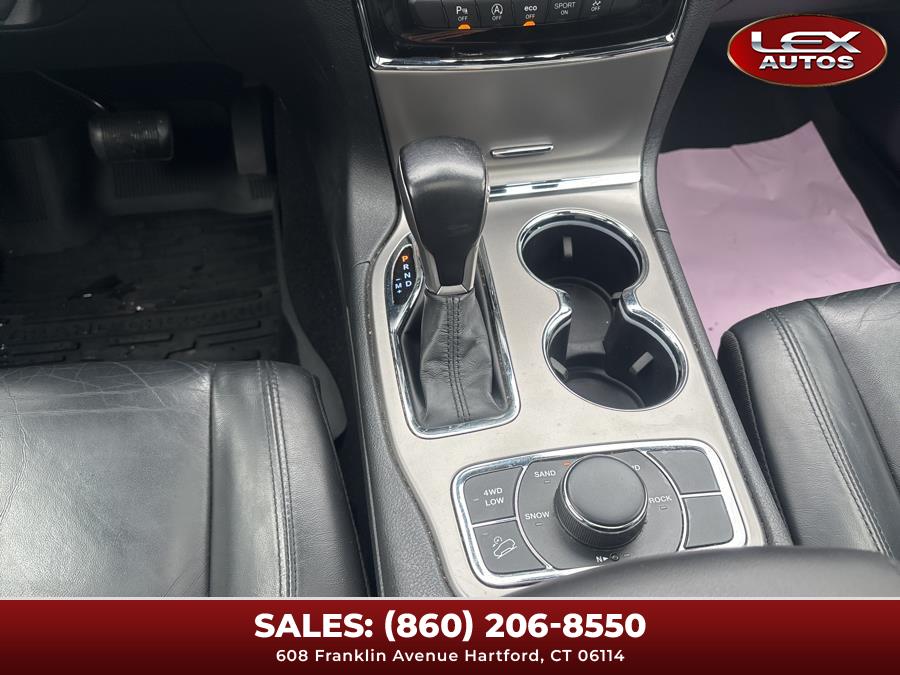 Vehicle image 44 of 49