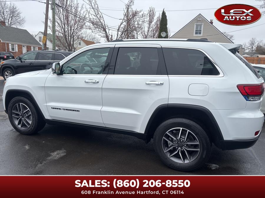 Vehicle image 9 of 49