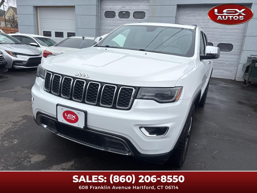 Vehicle image 10 of 49