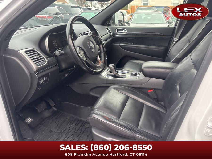 Vehicle image 21 of 49
