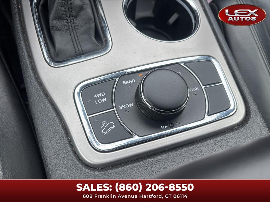 Vehicle image 45 of 49