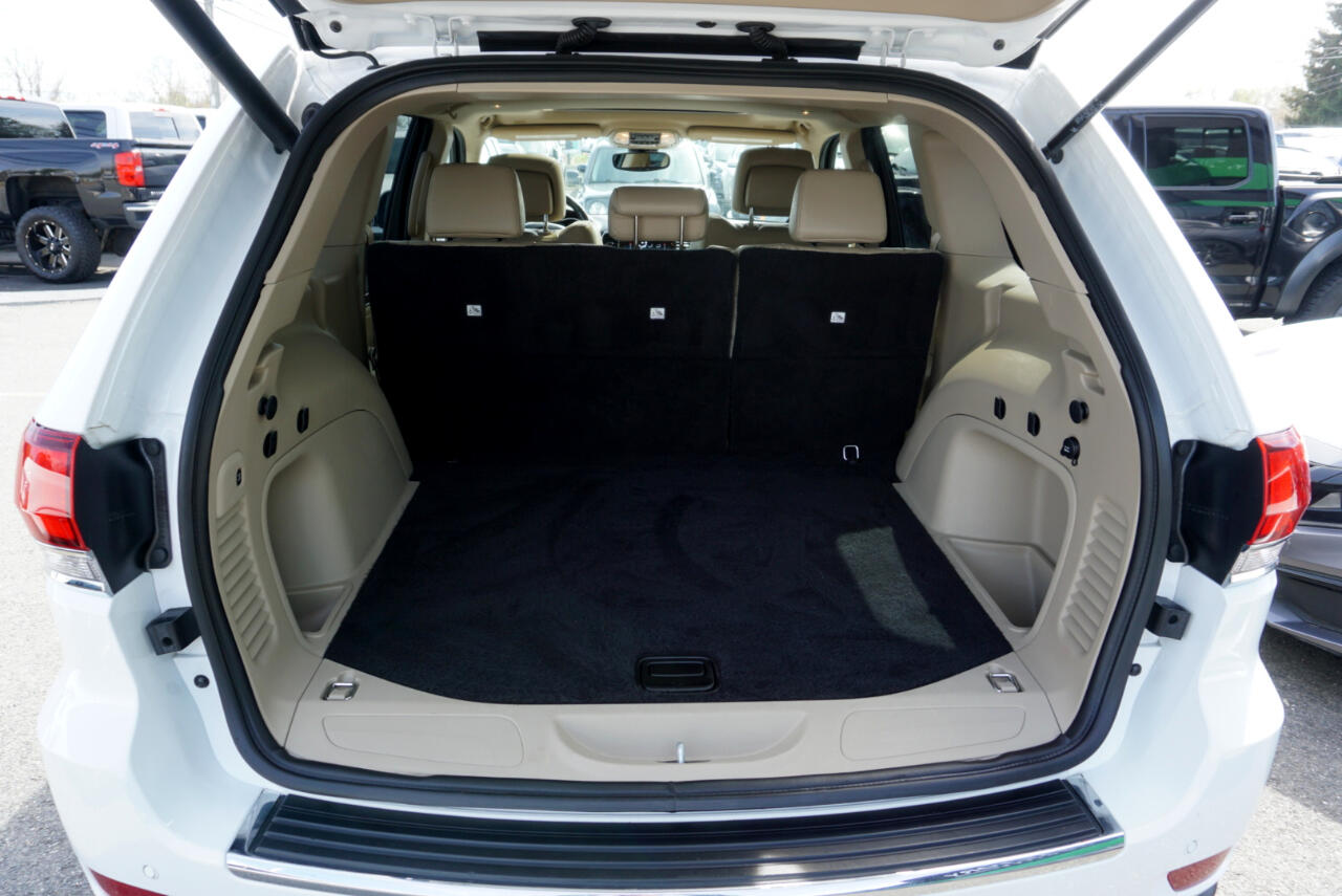 Vehicle image 8 of 28