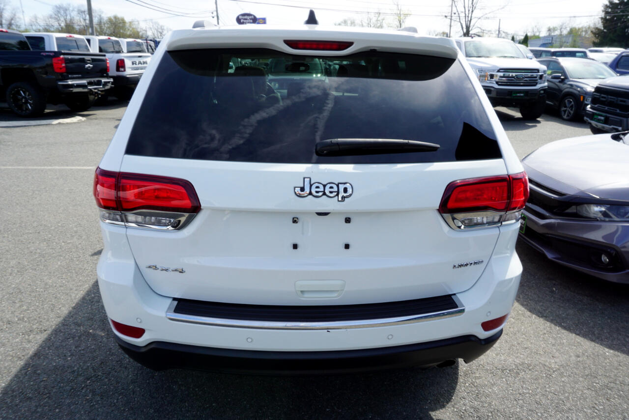 Vehicle image 6 of 28