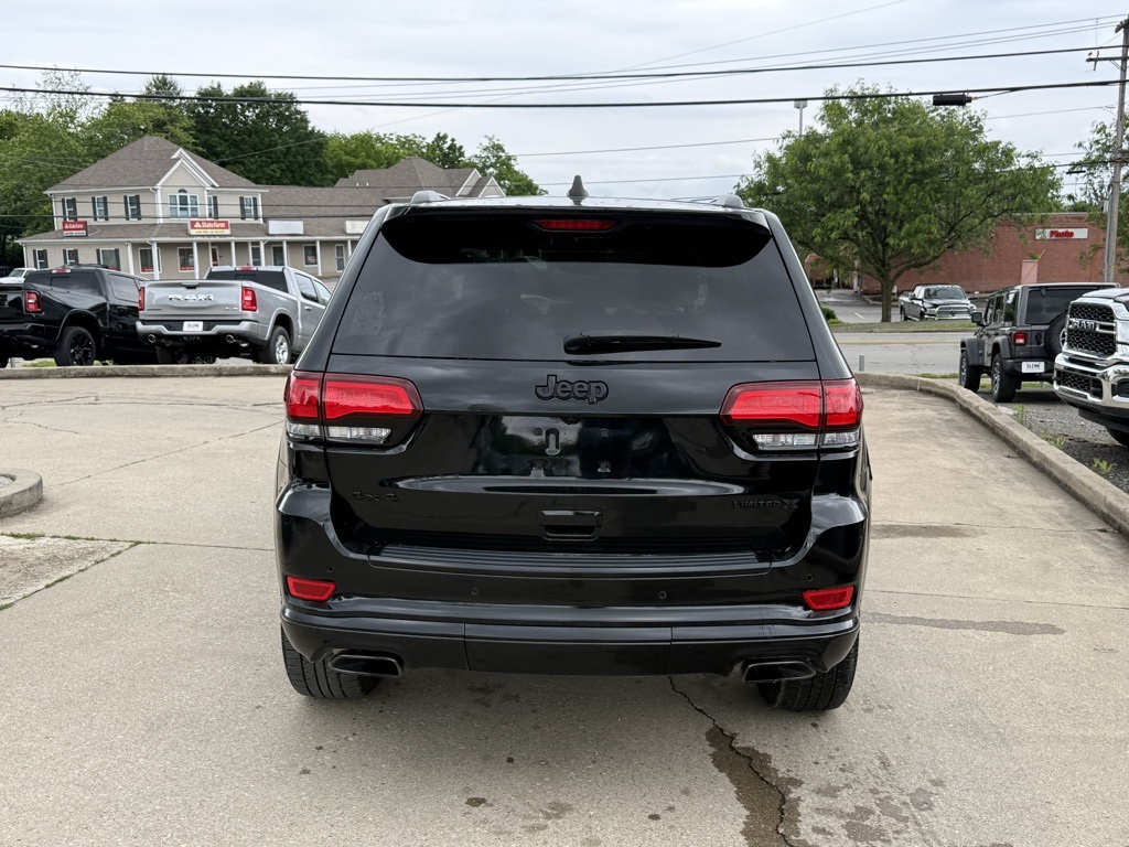 Vehicle image 8 of 26