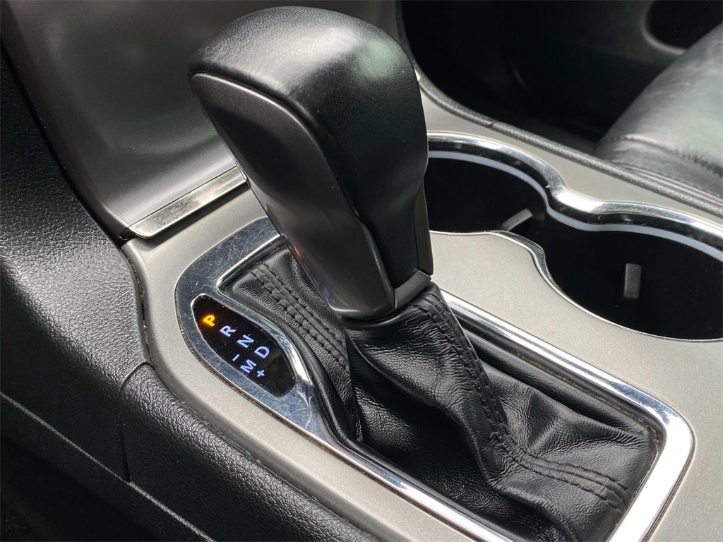 Vehicle image 29 of 36