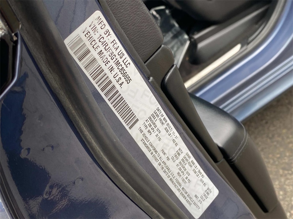 Vehicle image 22 of 36