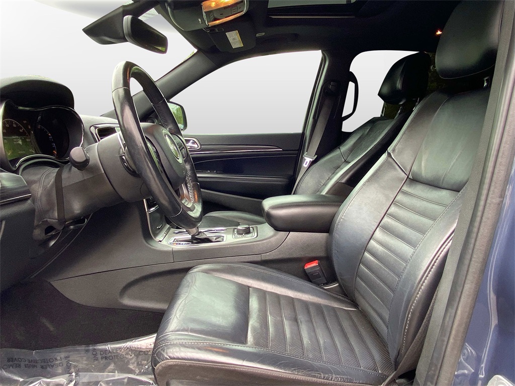 Vehicle image 20 of 36
