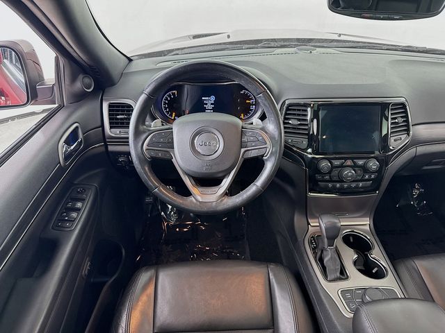 Vehicle image 23 of 33