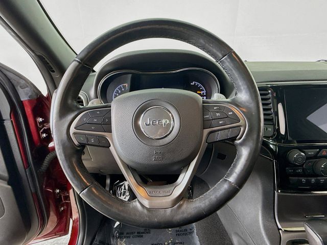 Vehicle image 11 of 33