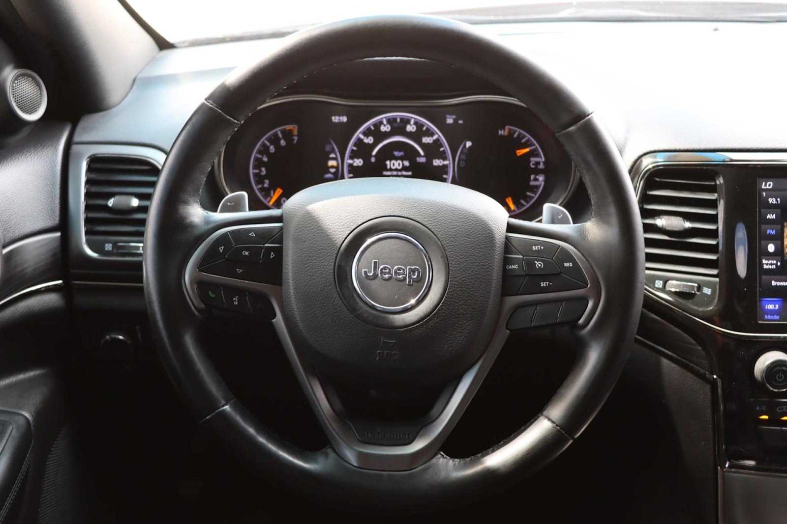 Vehicle image 16 of 30