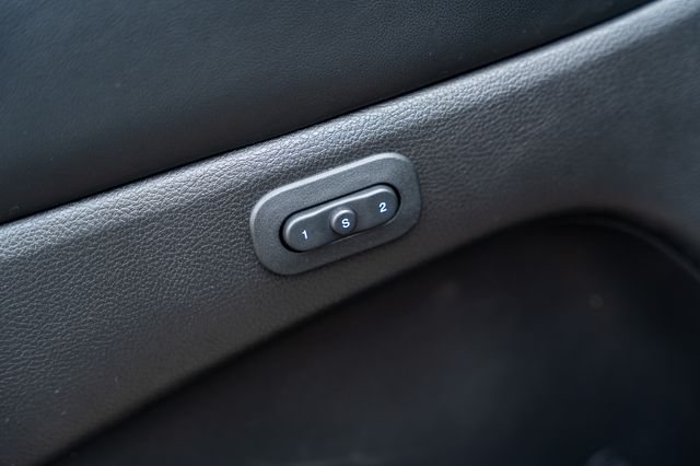 Vehicle image 24 of 41