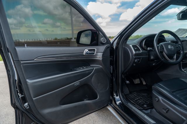 Vehicle image 22 of 41