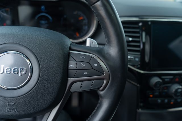 Vehicle image 28 of 41