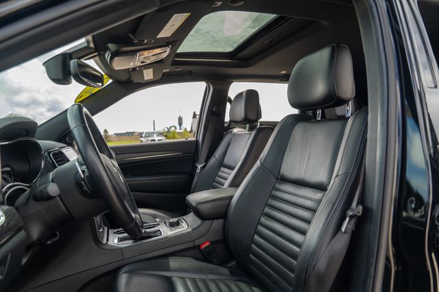 Vehicle image 15 of 41