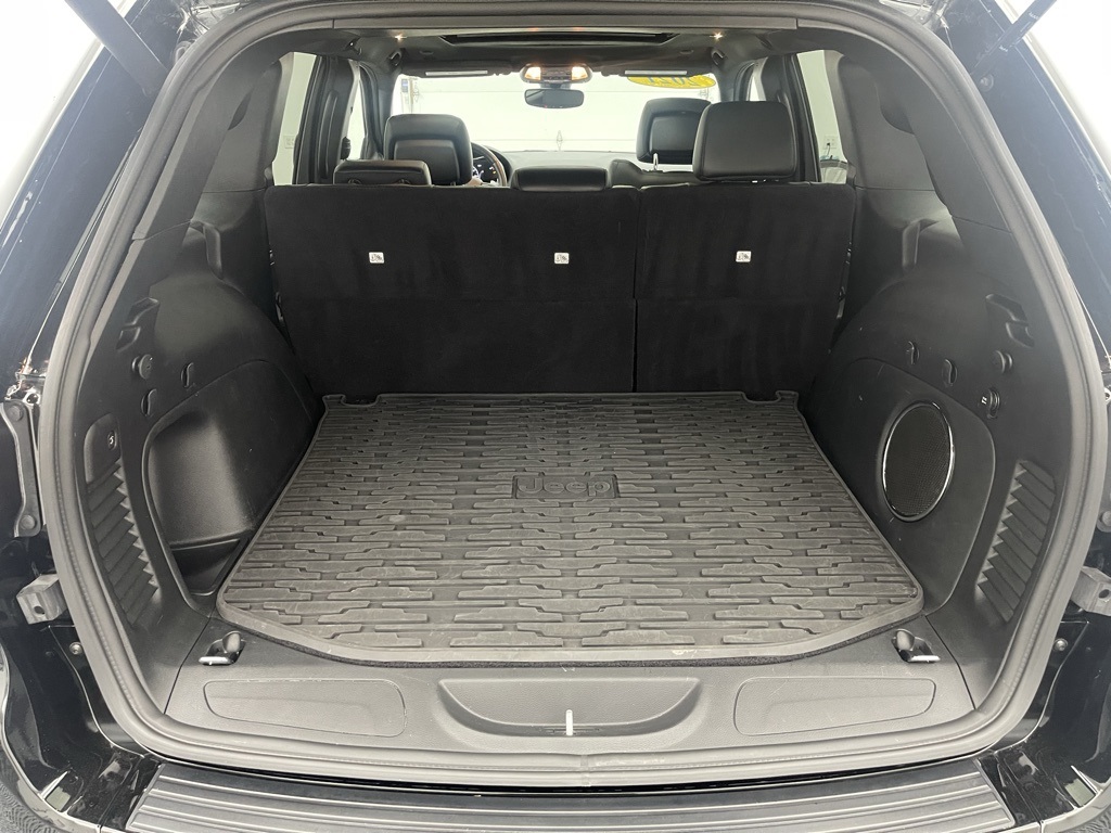 Vehicle image 9 of 35