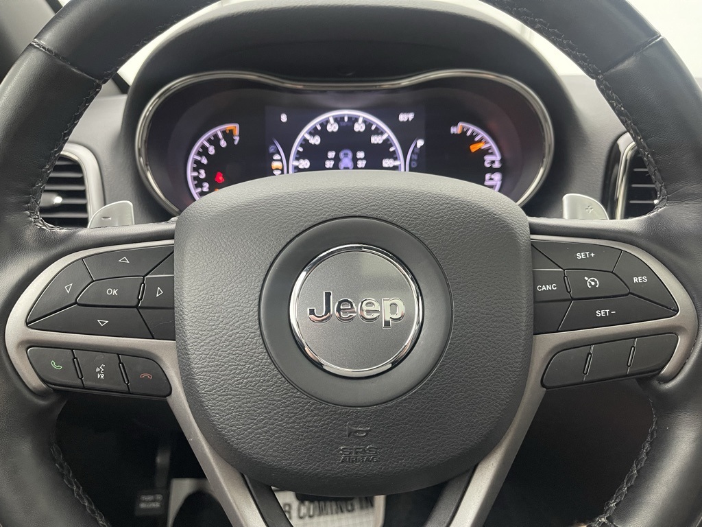 Vehicle image 21 of 35