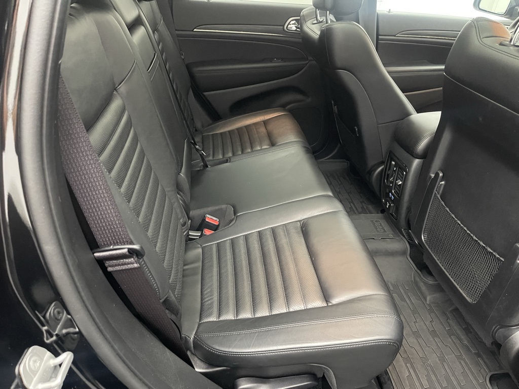 Vehicle image 12 of 35