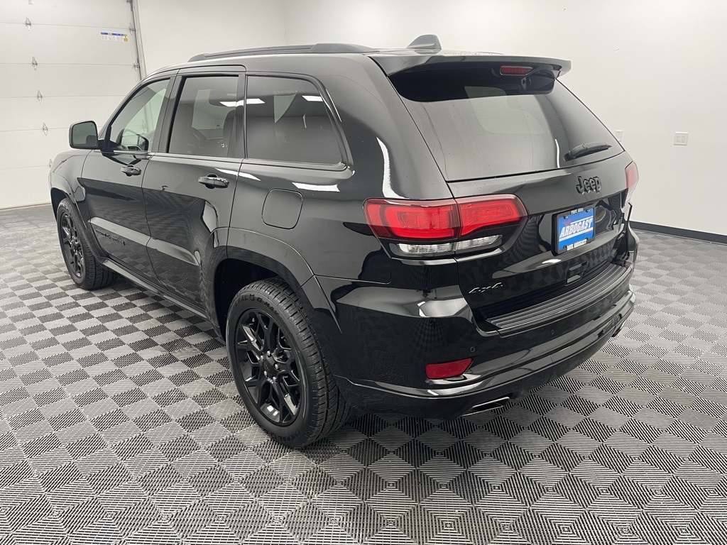 Vehicle image 6 of 35