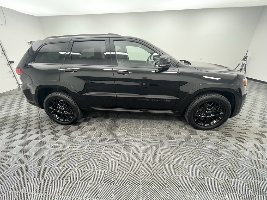 Vehicle image 4 of 35