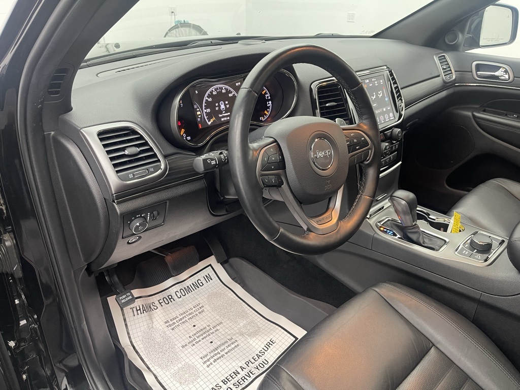 Vehicle image 18 of 35