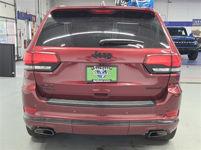 Vehicle image 10 of 42
