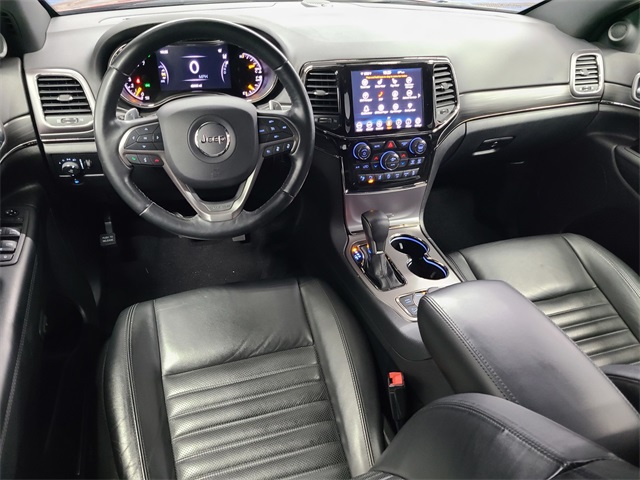 Vehicle image 34 of 42