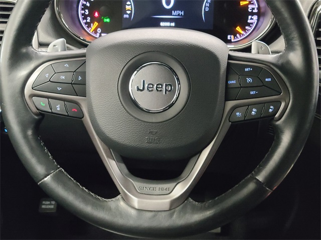 Vehicle image 27 of 42
