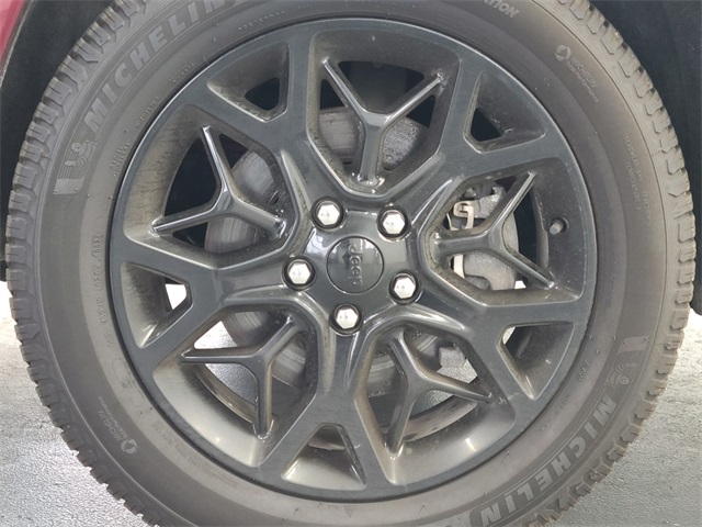 Vehicle image 12 of 42