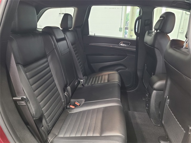Vehicle image 17 of 42