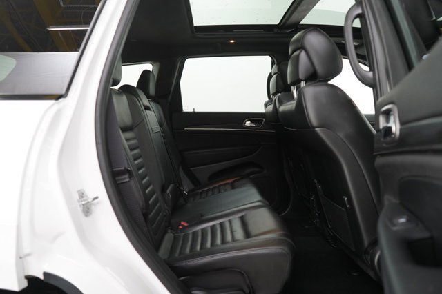Vehicle image 11 of 31