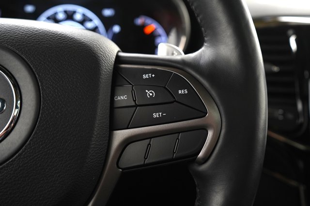 Vehicle image 27 of 31