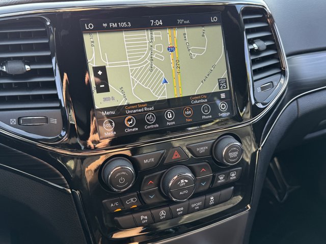 Vehicle image 18 of 33