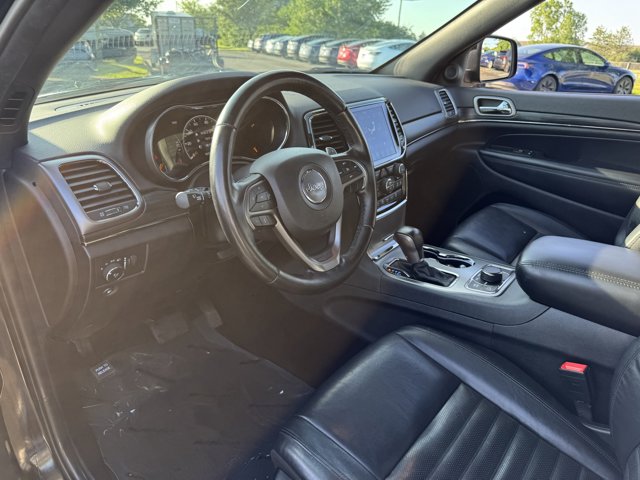 Vehicle image 14 of 33