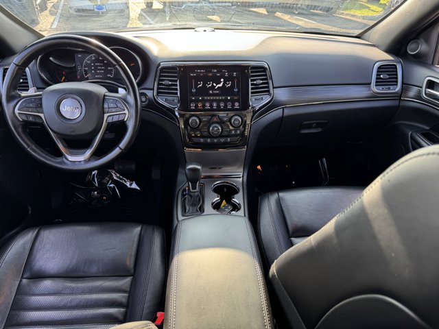 Vehicle image 15 of 33