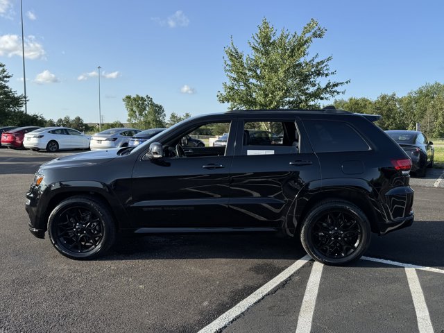 Vehicle image 7 of 33