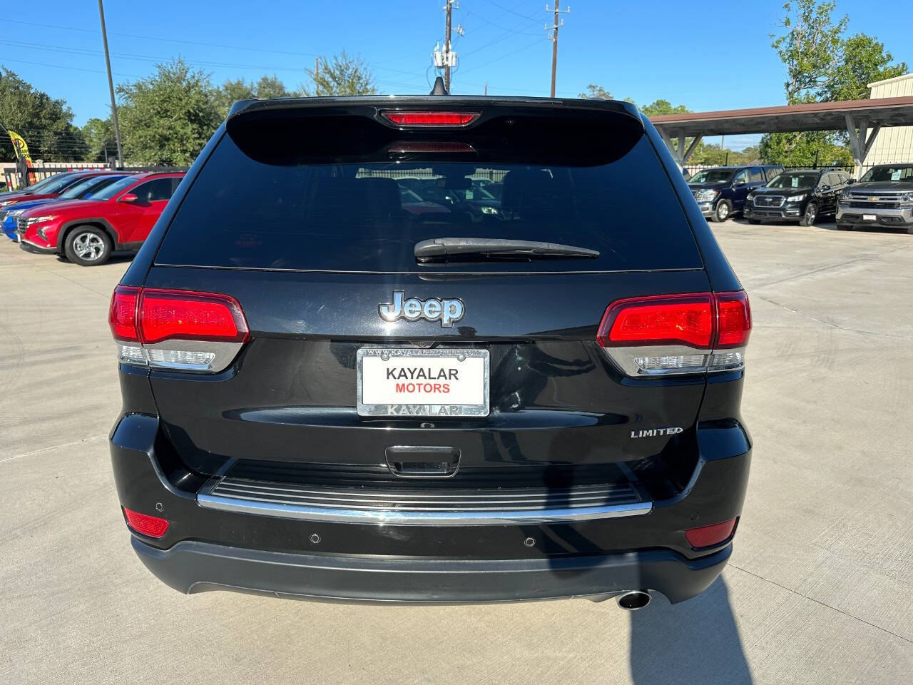 Vehicle image 7 of 18